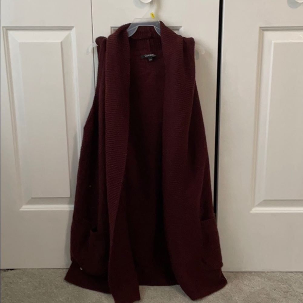 sleeveless sweater with pockets